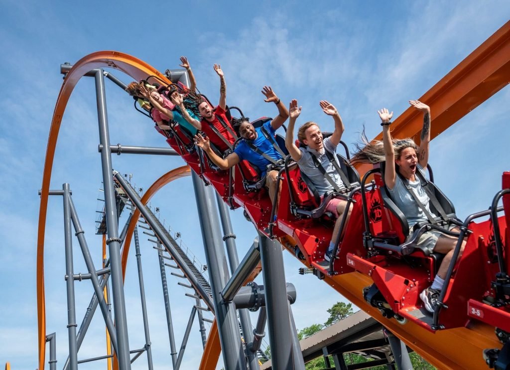 Passeio de montanha-russa do Six Flags em New Jersey