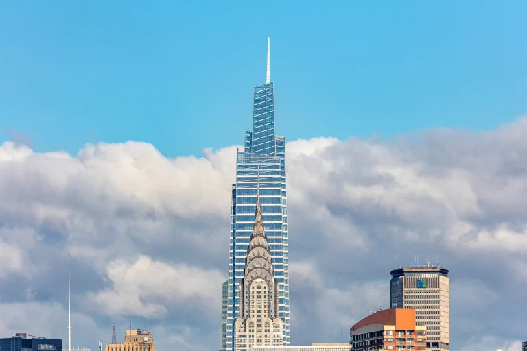 Prédio do Mirante de vidro Summit One Vanderbilt em Nova York