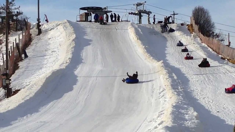 Tubing na Villa Olivia em Bartlett