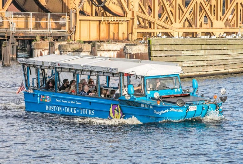 Passeio de ônibus anfíbio em Boston