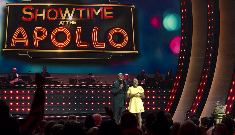 Comediante Steve Harvey no Apollo Theater em Nova York