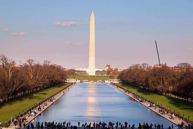 Obelisco no parque National Mall em Washington