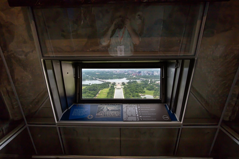 Pequeno observatório dentro do Monumento a Washington