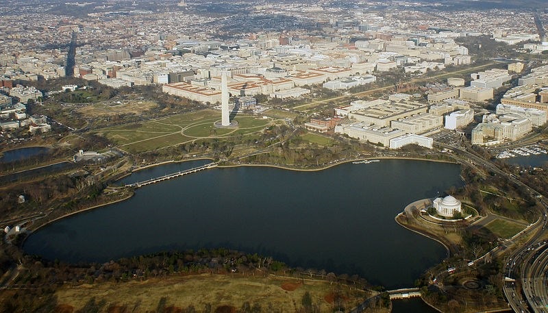 Vista ampla da enseada Tidal Basin em Washington