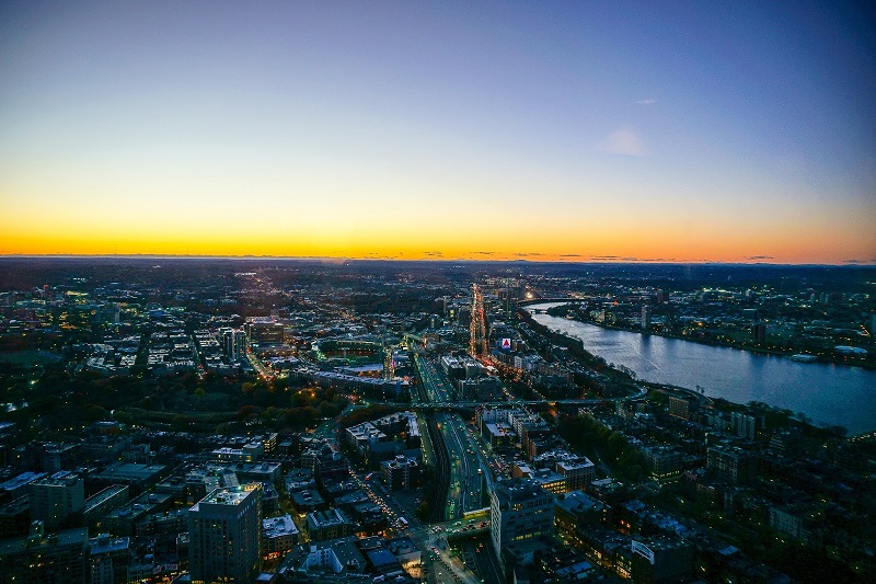 Pôr do sol visto do observatório Skywalk Observatory em Boston