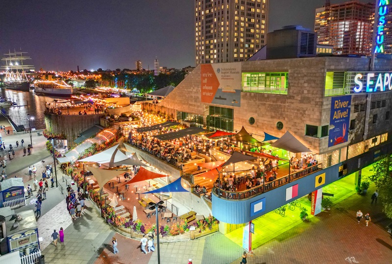 Restaurante no bairro Penn's Landing na Filadélfia