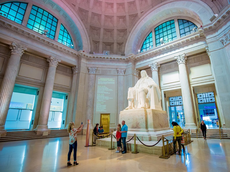 Interior do museu The Franklin Institute na Filadélfia